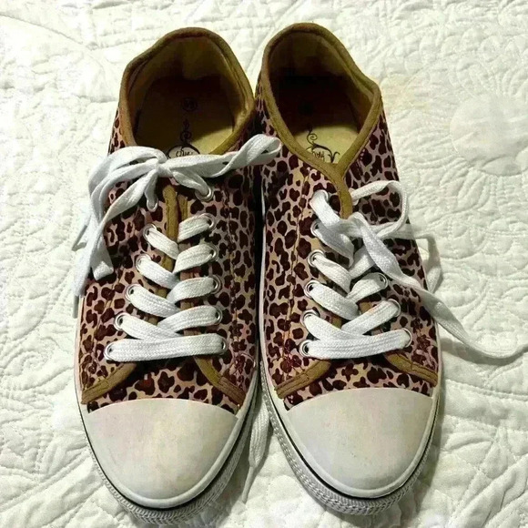 Sole Mate Women leopard Print‎ Shoe Size 8/9 - Picture 1 of 4